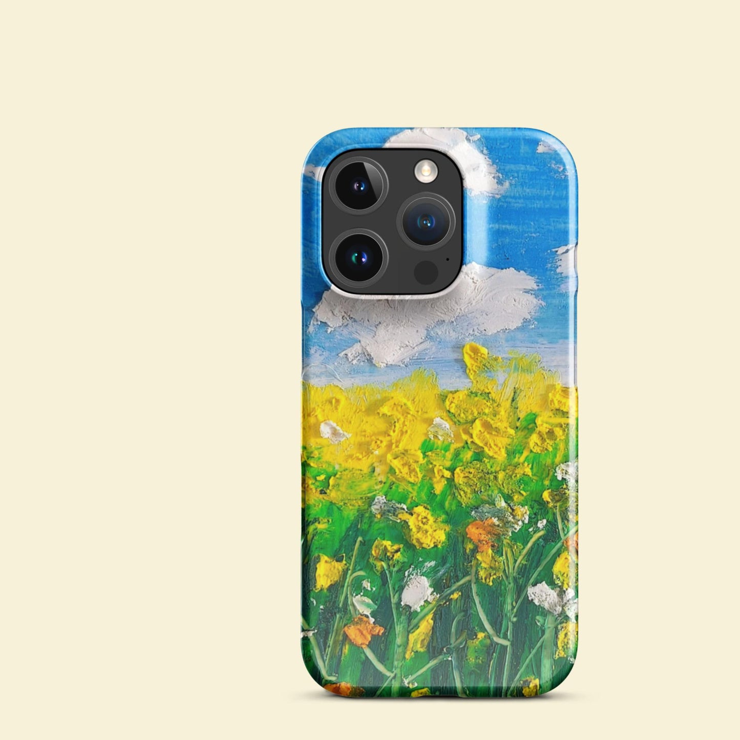 Vue détail de la coque iPhone Fine Prairie, impression florale douce et protection élégante.